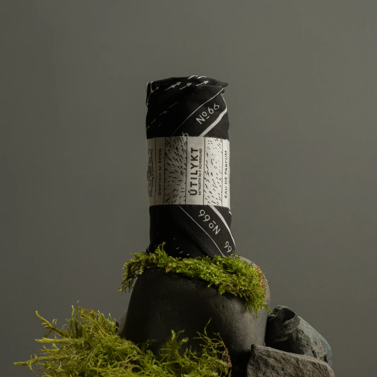 Fischersund Utilykt EDP Icelandic Fragrance wrapped in bandana