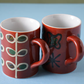 Vintage ceramic cups handle perspectives
