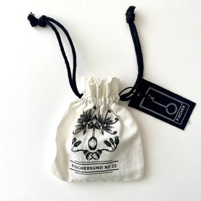 Fischersund No.23 Solid perfume drawstring bag.