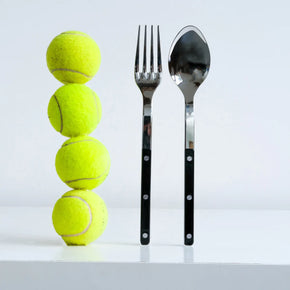 Sabre Bistrot Serving Set - Black with 4 stacked tennis balls