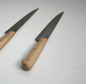 Pallares Solsona 17cm Aragon Carbon Steel Beech Wood Kitchen Knife, handle close up