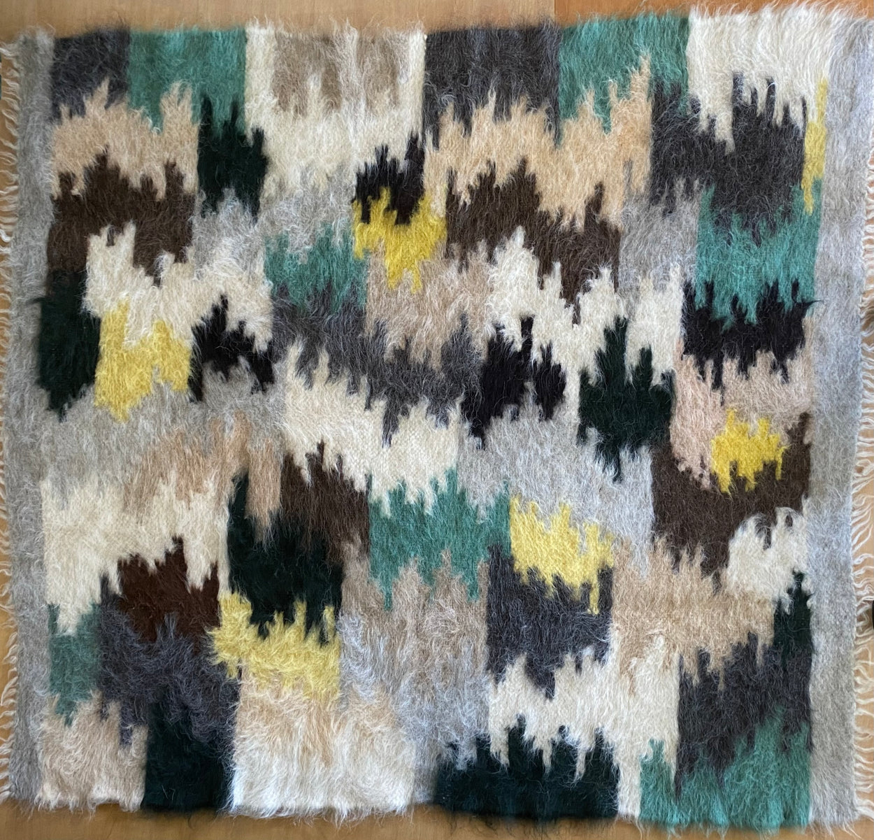 Handmade Large Pure Wool Rug - Green 