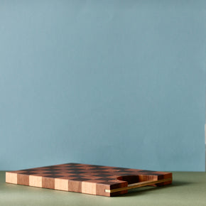 Handmade checkered Oak and Walnut cutting board side profile